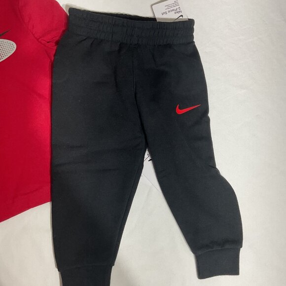 Nike Boys Long Sleeve Red Shirt & Black Jogger Pants Set Size 2t - Picture 3 of 4